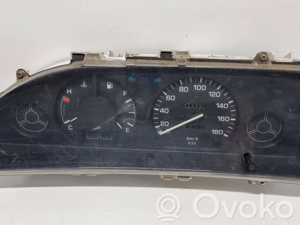 Toyota Corolla E90 Speedometer (instrument cluster) 