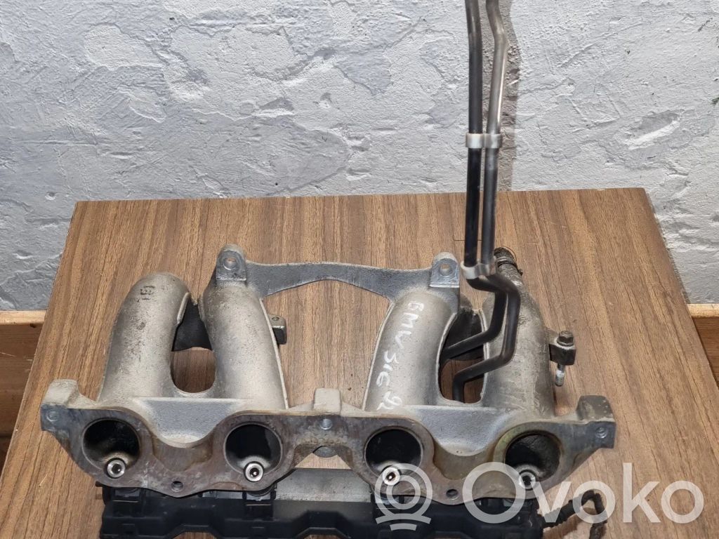BMW 3 E30 Intake manifold 