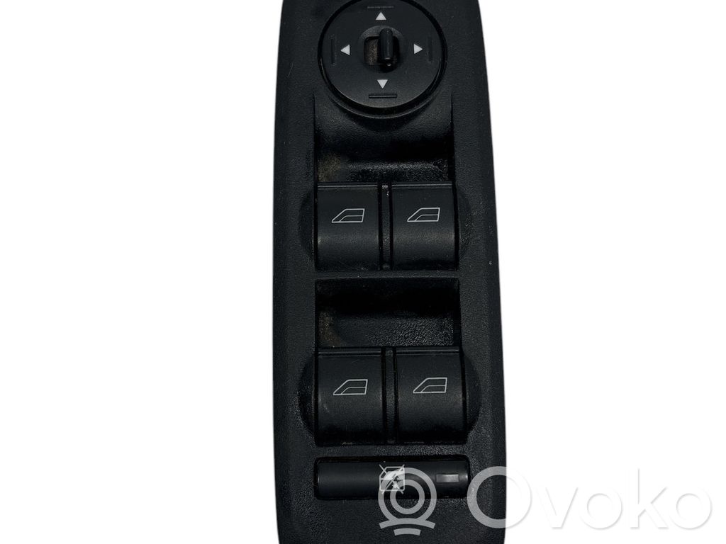 Electric window control switch   6M2T14A132AE