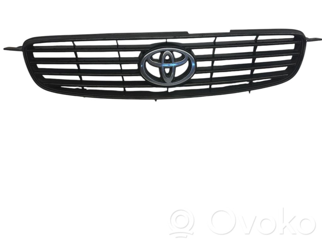 Toyota Corolla E110 Etupuskurin ylempi jäähdytinsäleikkö 