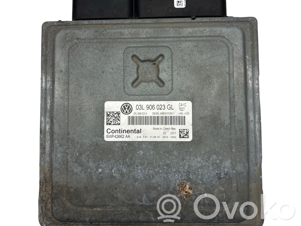 Volkswagen PASSAT B6 Engine control unit/module 