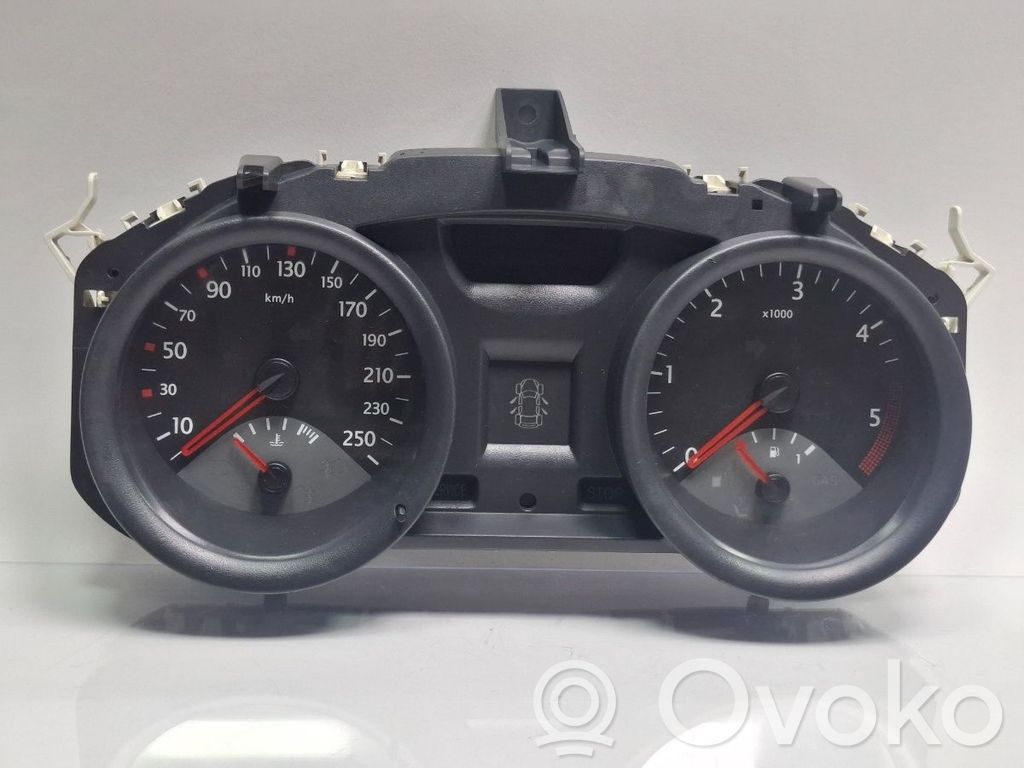Renault Megane II Clock 