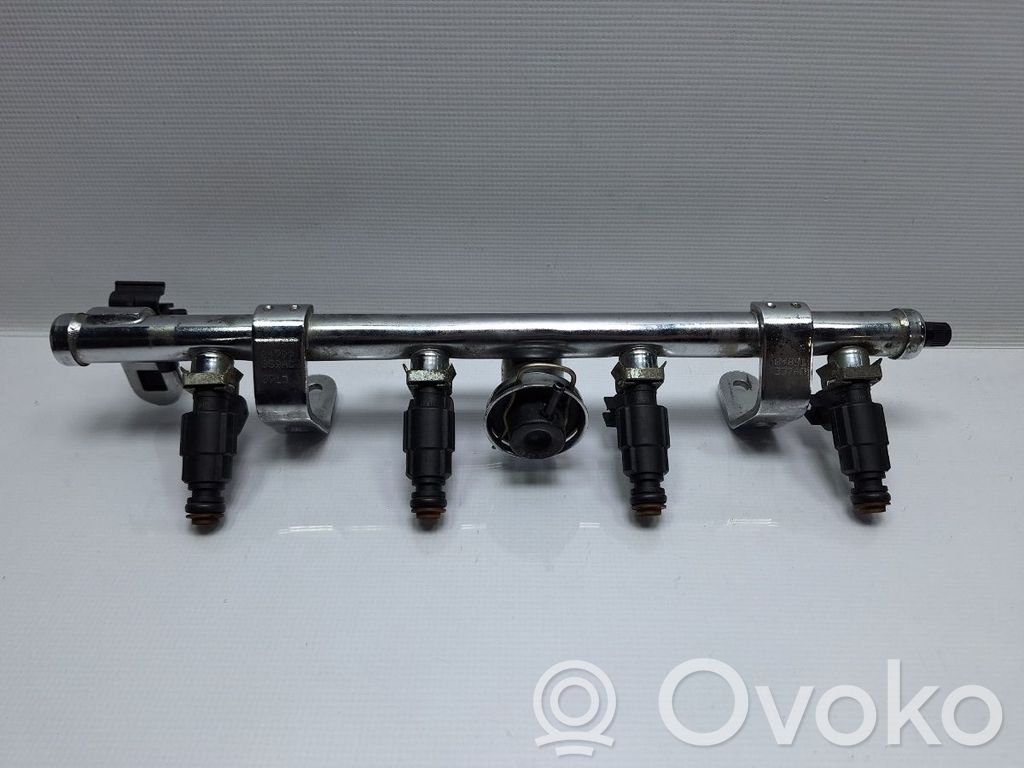 Mini One - Cooper R50 - 53 Fuel distributor 