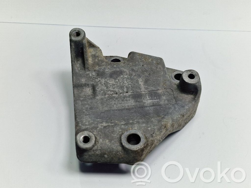 A/C compressor mount bracket   90529603,90529603