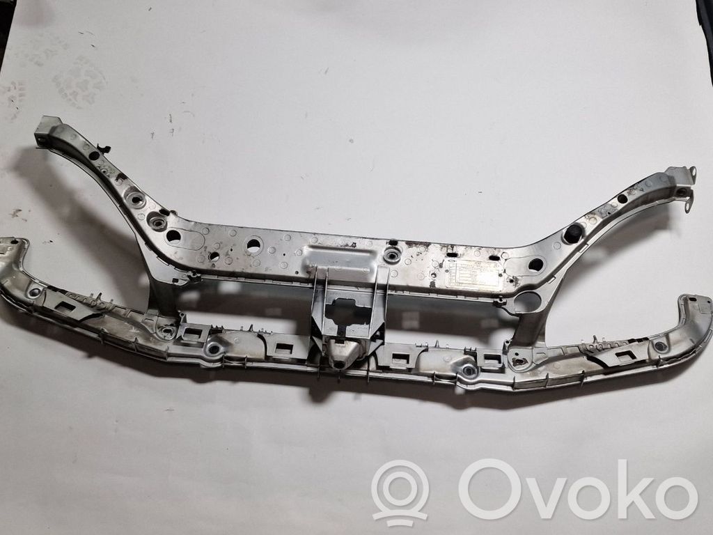Ford Focus Radiatorių panelė 