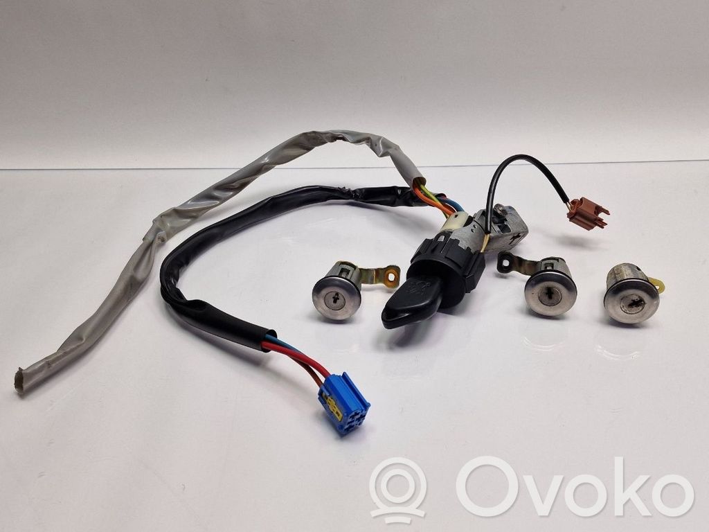 Peugeot Partner Ignition key/card 