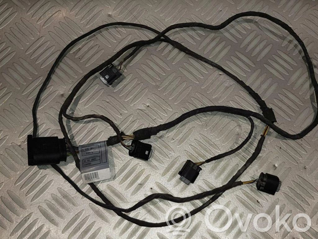 Parkošanas (PDC) sensoru vadu instalācija   6928362