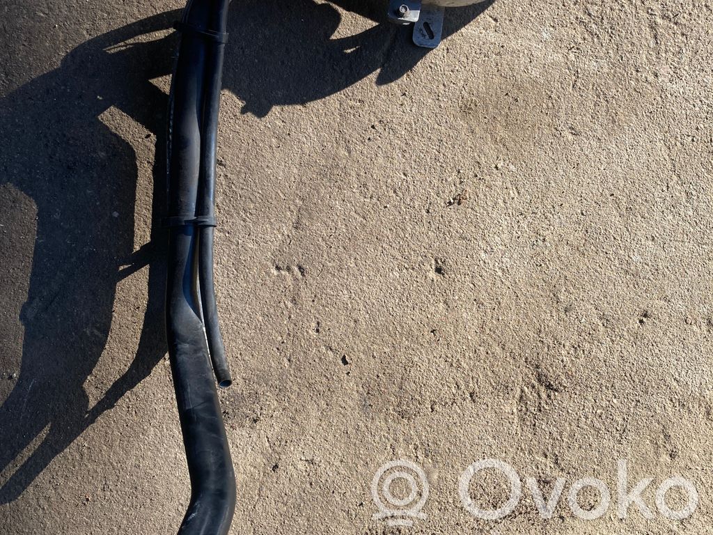 Volvo XC60 Conductă umplere rezervor combustibil 