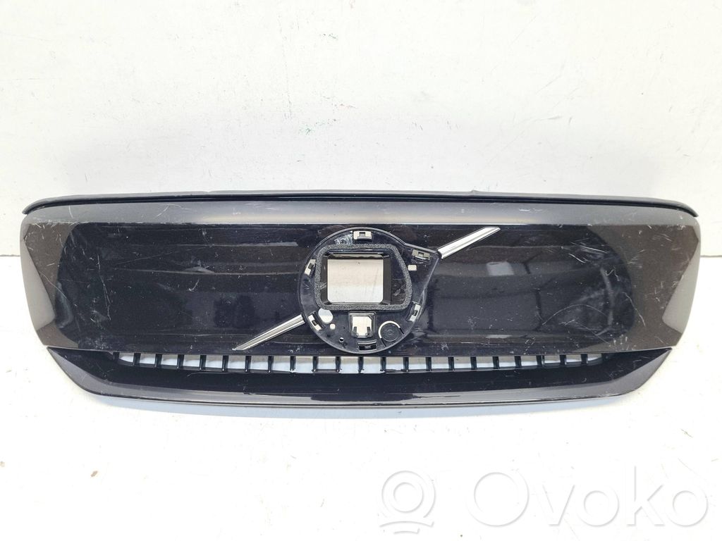 Volvo C40 Etusäleikkö 