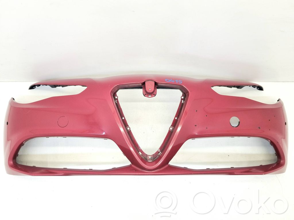 Alfa Romeo Giulia Parachoques delantero 