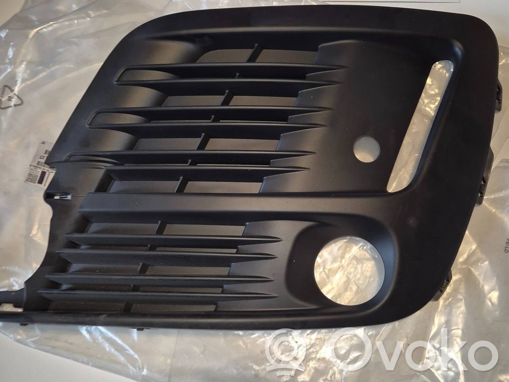 Peugeot Expert Front bumper lower grill 