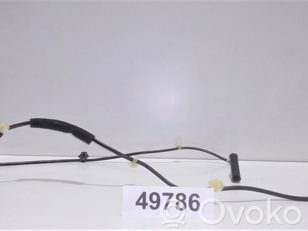 Suzuki Grand Vitara I Radio antenna 