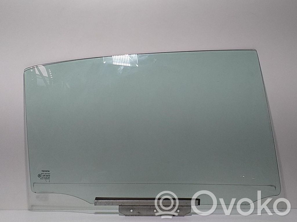 Toyota Corolla E110 Pagrindinis galinių durų stiklas 