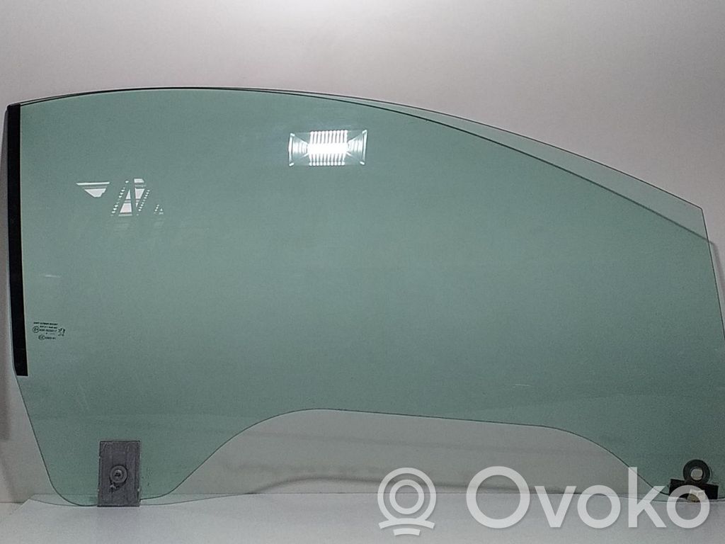 Peugeot 207 Pagrindinis priekinių durų stiklas (keturdurio) 