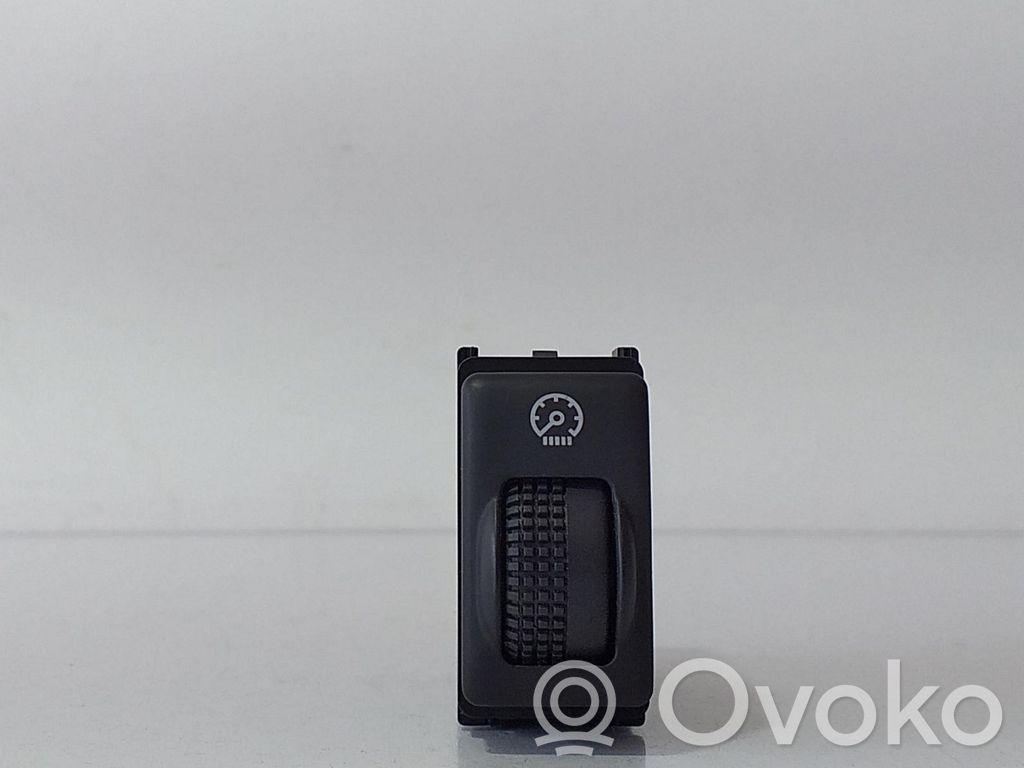 Interkūlerio radiatorius   0611J,69216