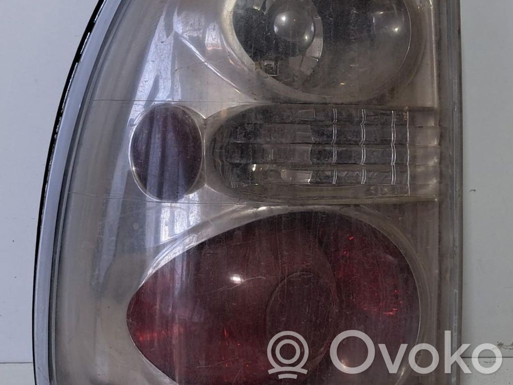 Toyota Land Cruiser (J100) Lampă spate în caroserie 