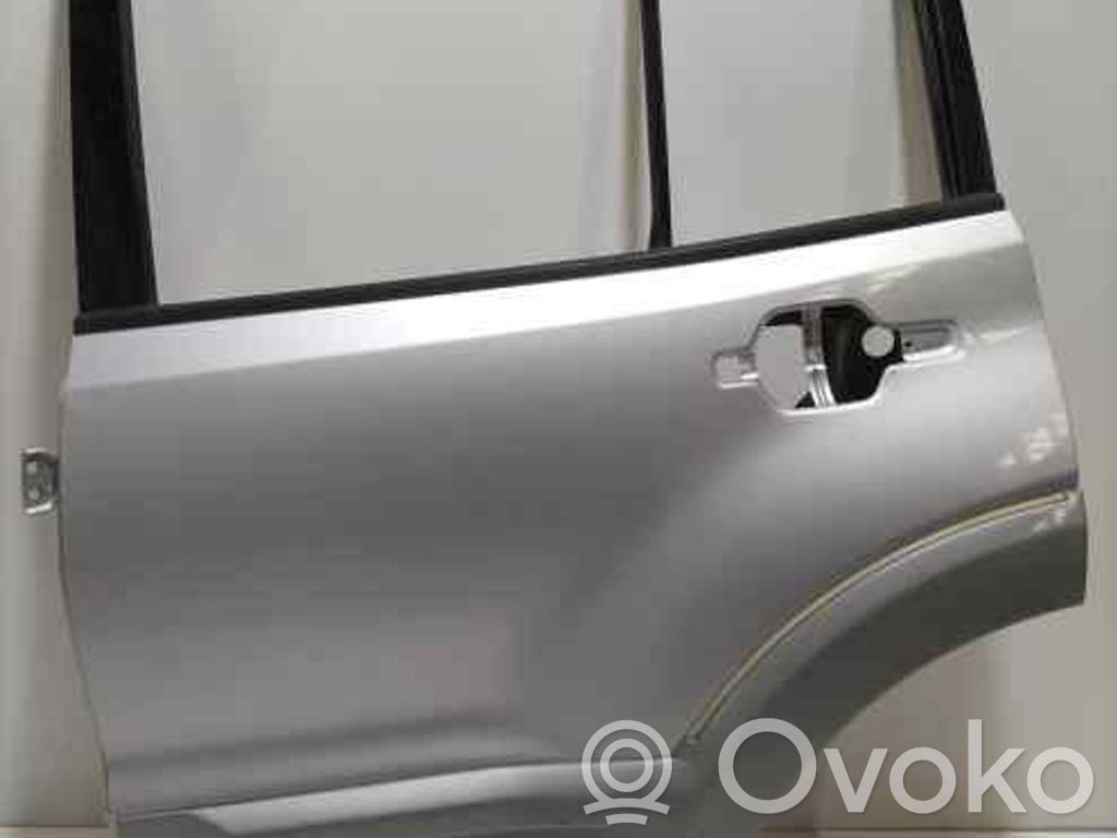 Mitsubishi Montero Puerta trasera 