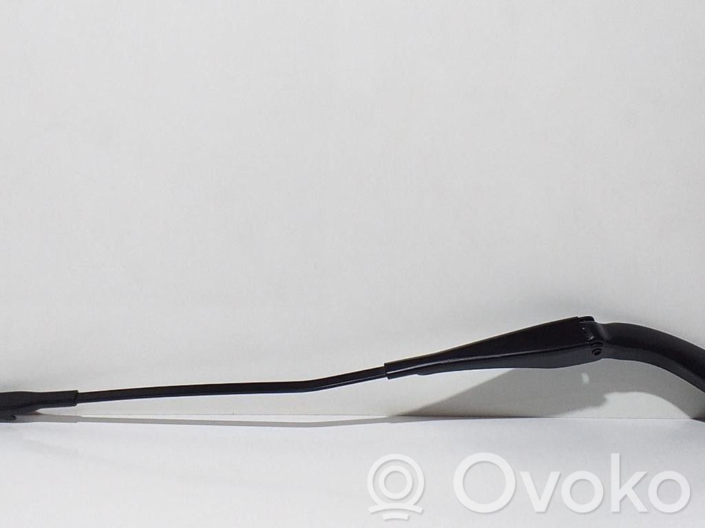 BMW 1 E82 E88 Brazo del limpiaparabrisas delantero 