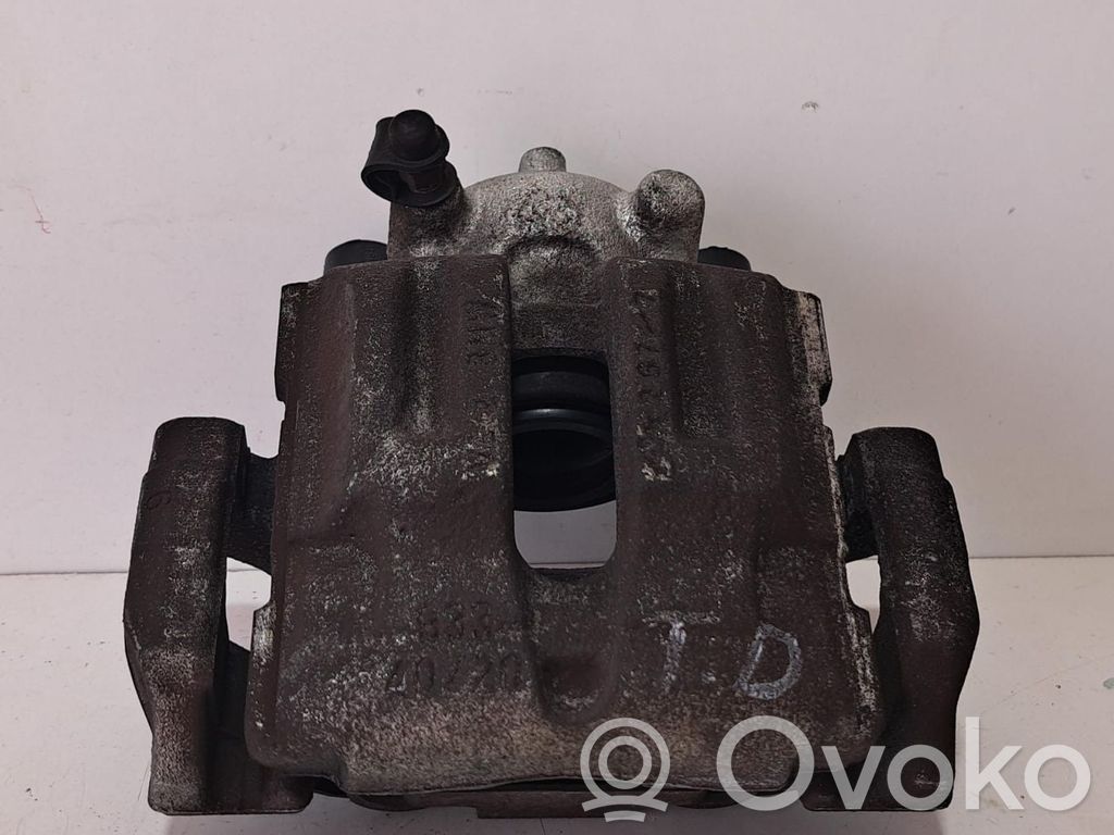 BMW 1 E81 E87 Brake caliper pad carrier rear 