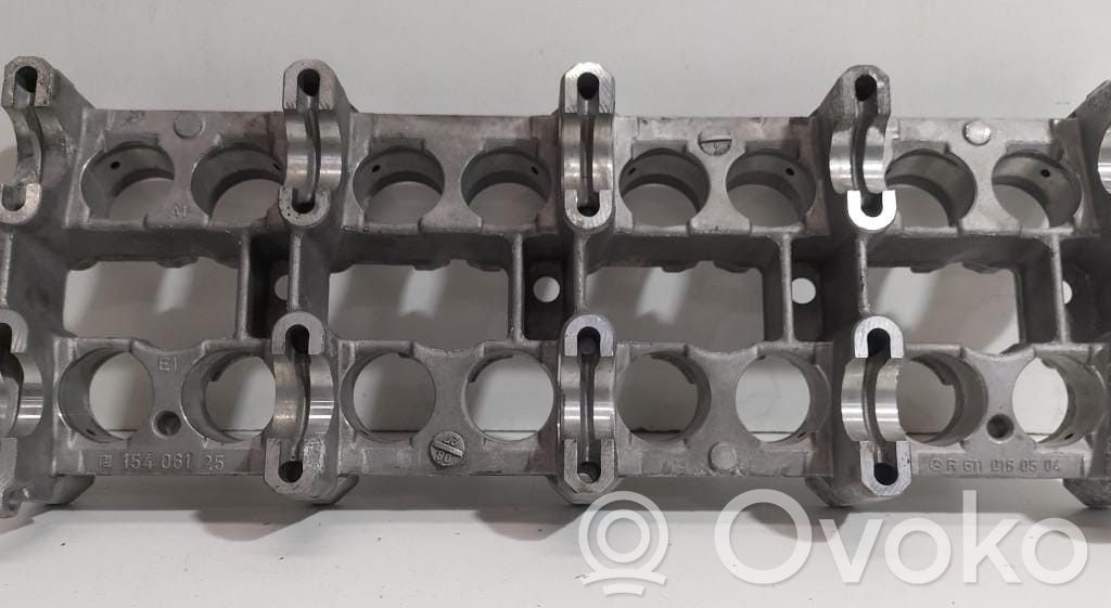 Mercedes-Benz E W211 Engine head 