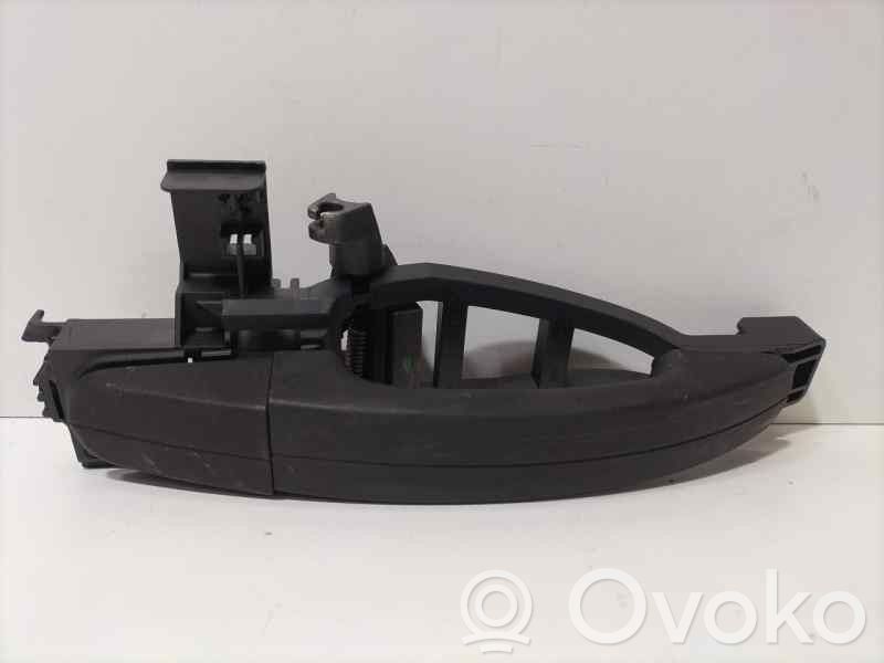 Manecilla externa puerta trasera   4M51A266B22,82760
