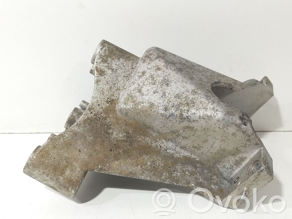 Engine mount bracket   9638770480