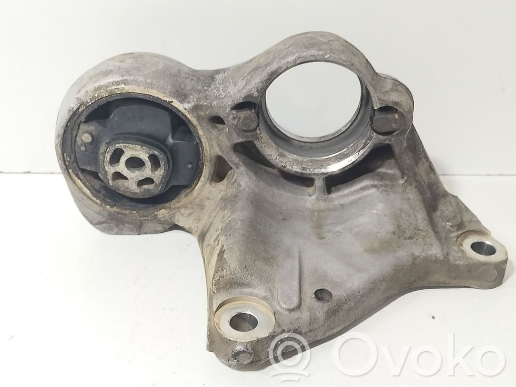 Peugeot 307 Engine mount bracket 