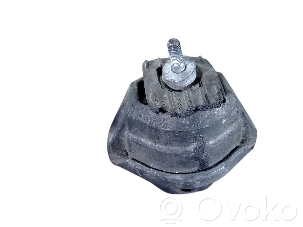 Soporte de montaje del motor   6762607,586294F