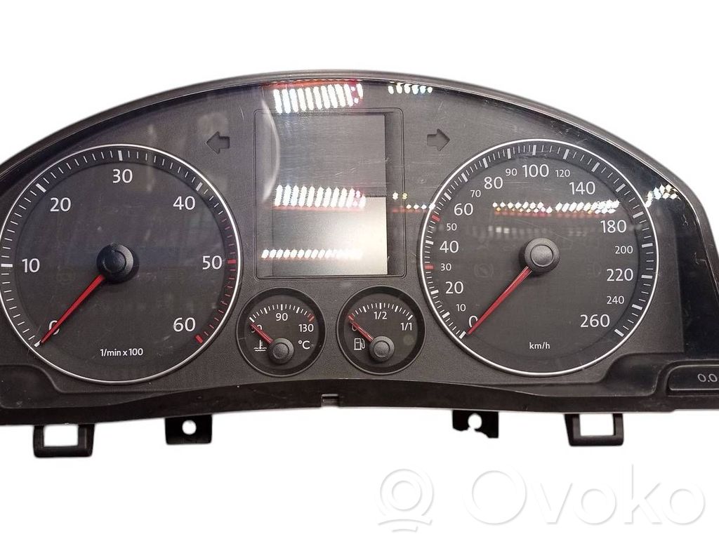 Volkswagen Golf V Licznik / Prędkościomierz 