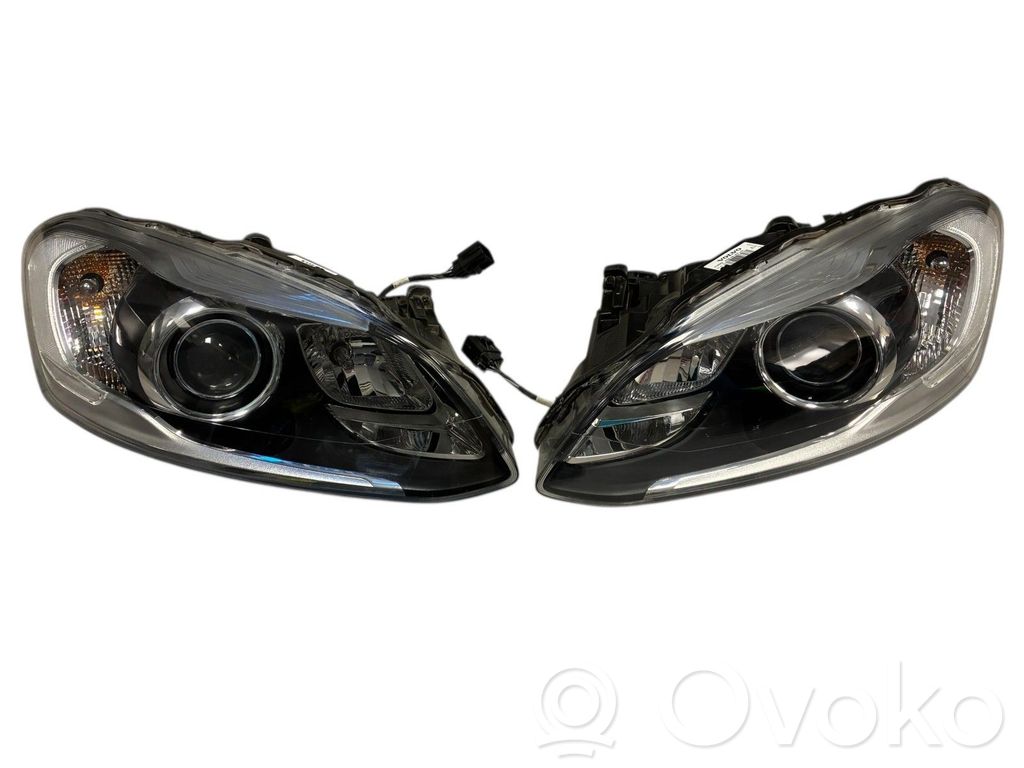 Volvo XC60 Set faruri 