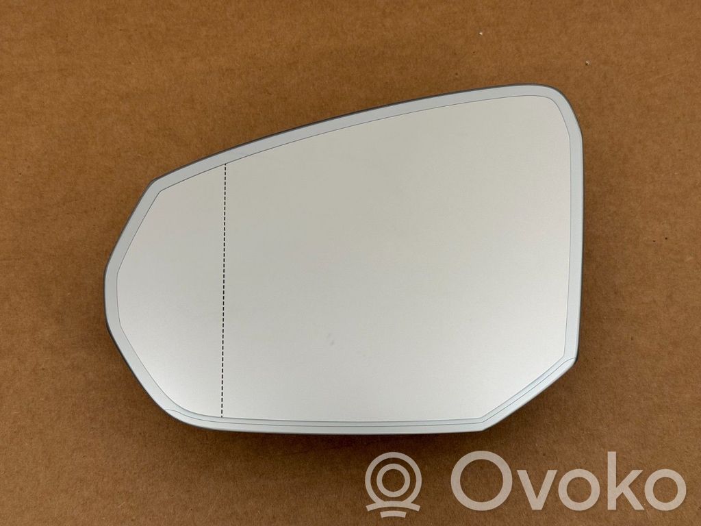 Audi Q3 F3 Vetro specchietto retrovisore 