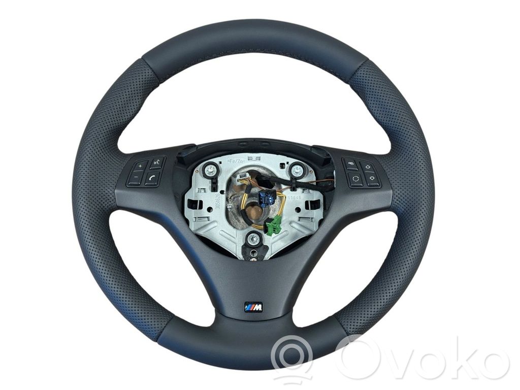 Volant   32307839114,32306763082,32306770515,32306884672,32307839114,32307906846,6763082,6770515,6884672,7839114,7906846