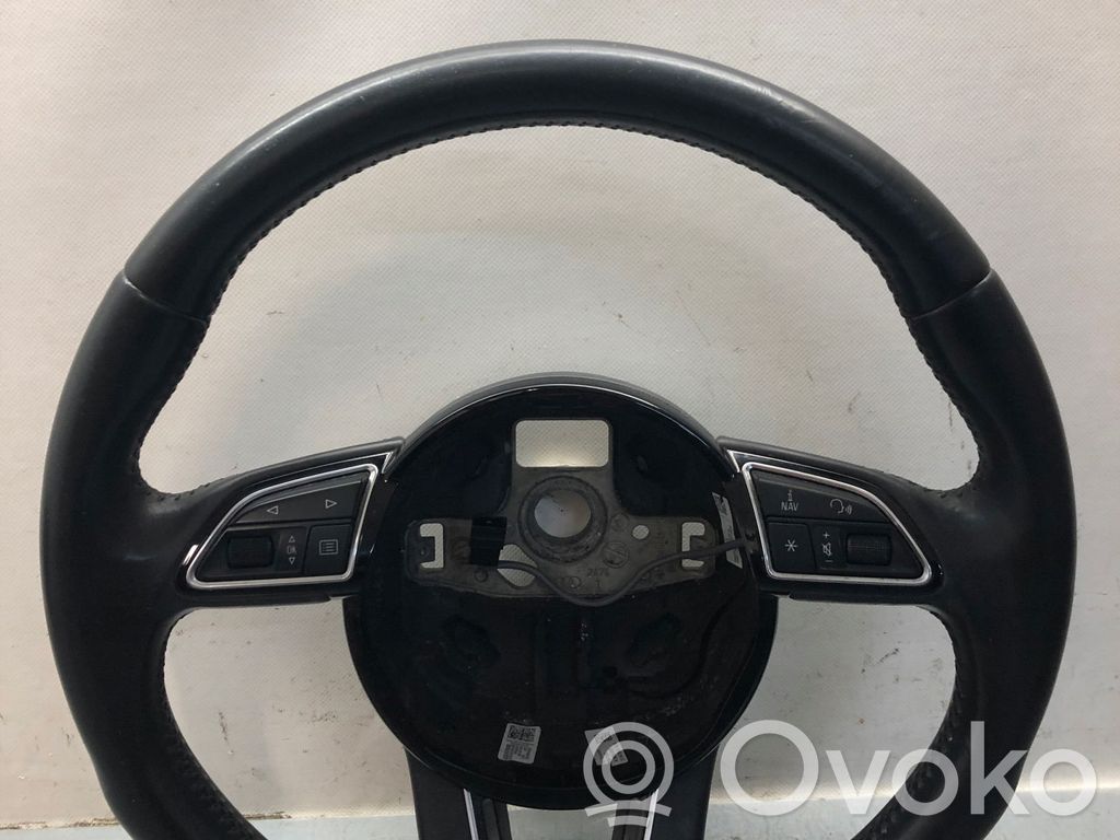 Audi Q3 8U Steering wheel 