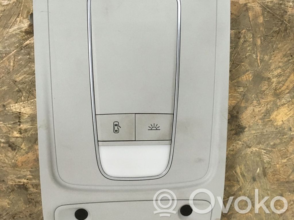Audi Q3 8U Front seat light 