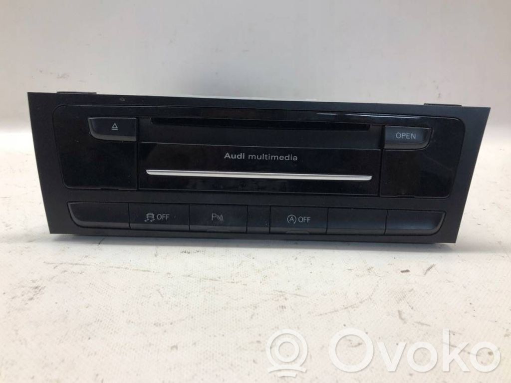 Panel / Radioodtwarzacz CD/DVD/GPS   8R2035666A,8R4035666