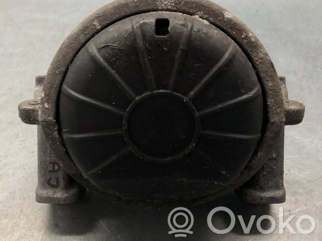 Audi A5 Sportback 8TA Engine mount bracket 