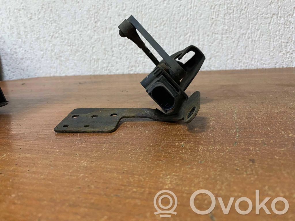 Land Rover Discovery 5 Rear air suspension level height sensor 