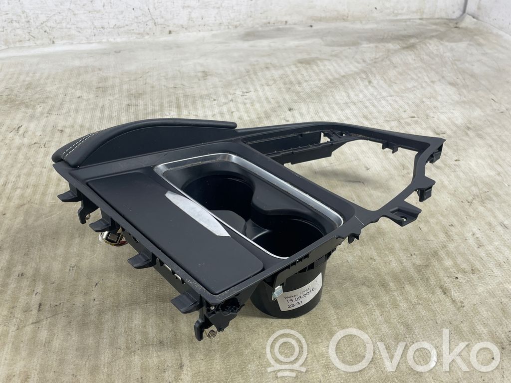 BMW M4 F82 F83 Suport pahare față 