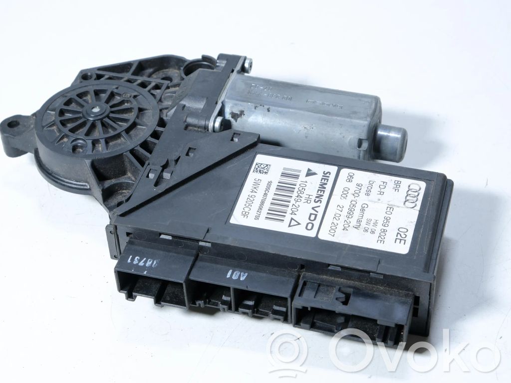 Audi A4 S4 B7 8E 8H Moteur de lève-vitre de porte arrière 