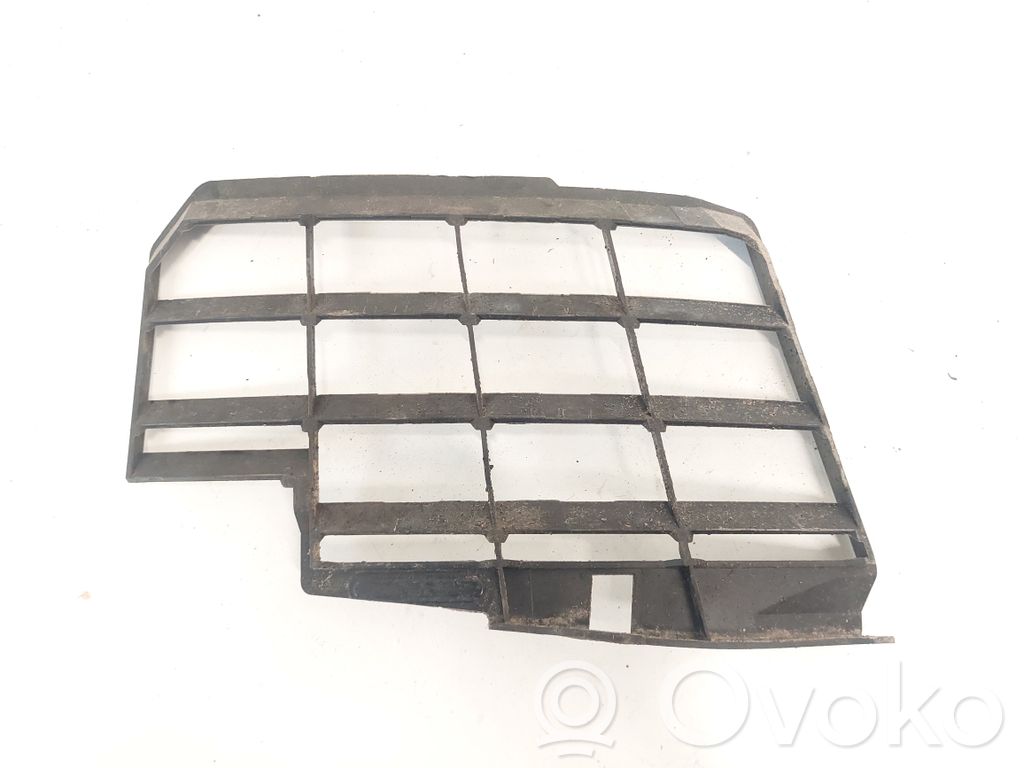 Audi A8 S8 D3 4E Revestimientos de la aleta antisalpicaduras delanteros 