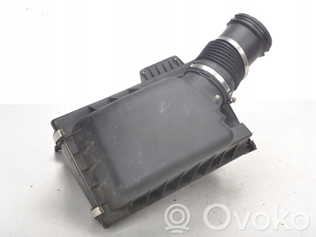 BMW 7 E65 E66 Air filter box 