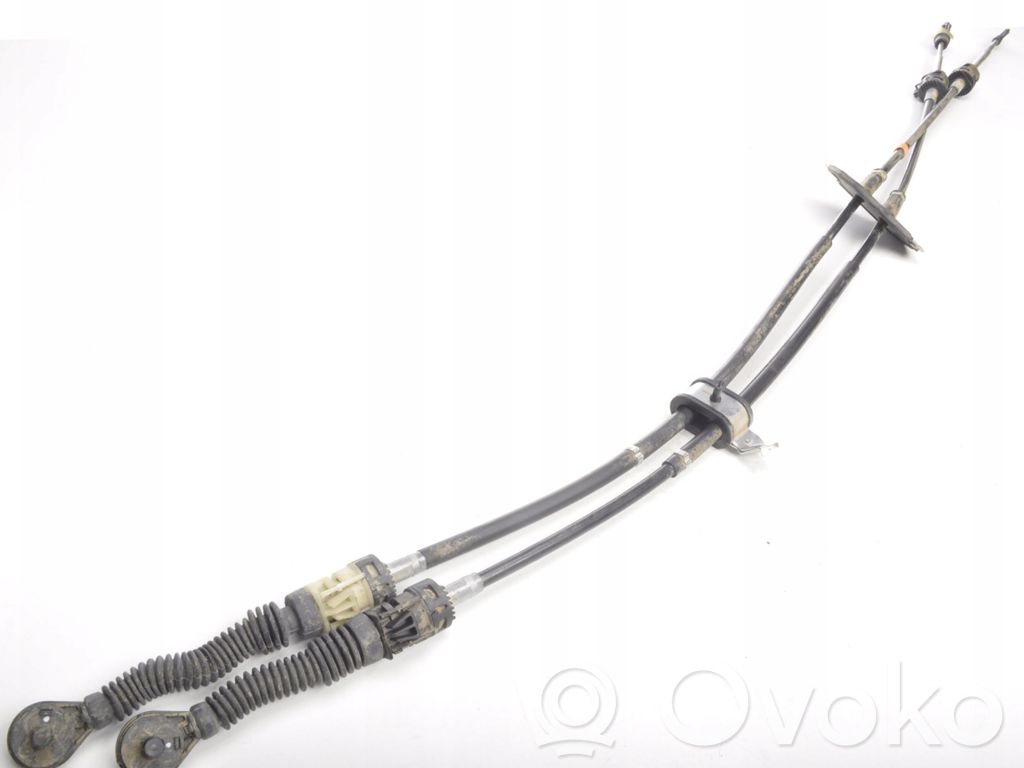 Gear shift cable bracket