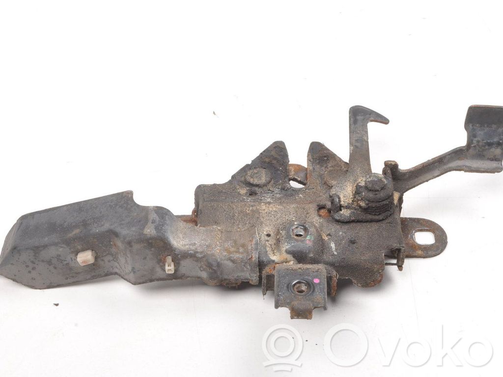 Engine bonnet/hood lock/catch