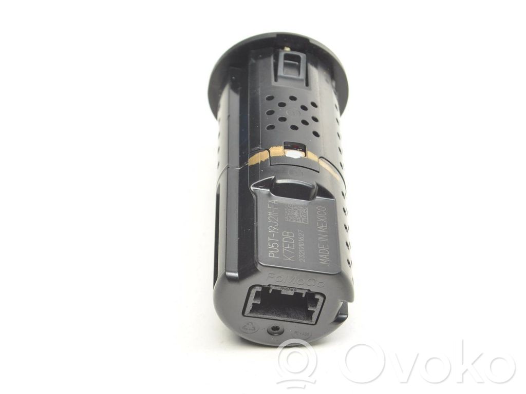 Ford Kuga III Enchufe conector USB 