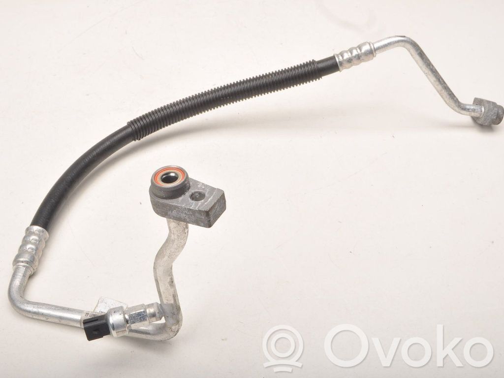 Ford Focus Ilmastointilaitteen putki (A/C) 