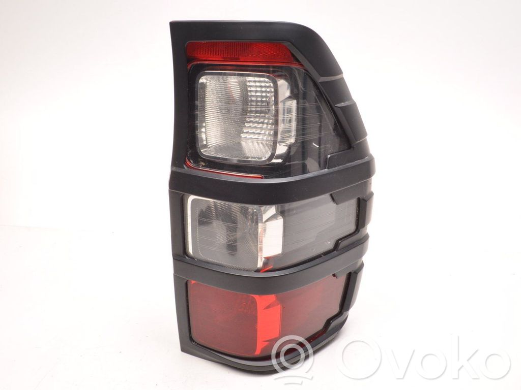Rear/tail lights   DB3913405