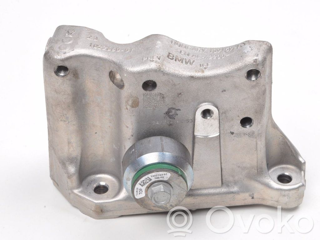 BMW 2 Active Tourer U06 Generator/alternator bracket 