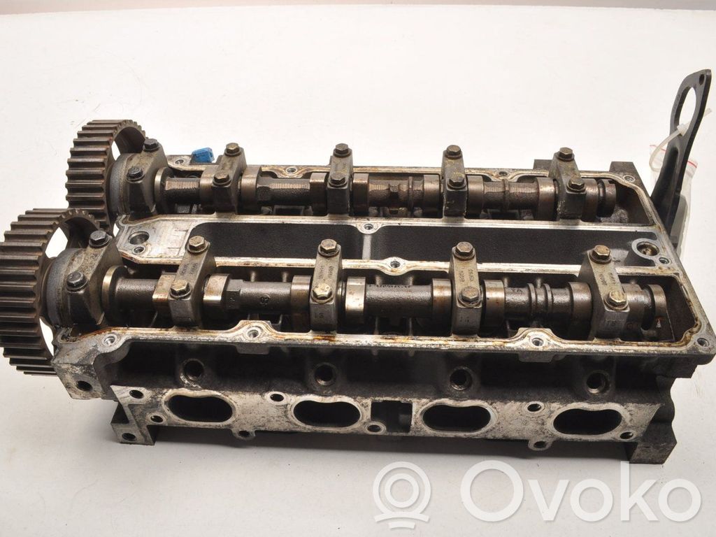 Ford Focus C-MAX Engine head 