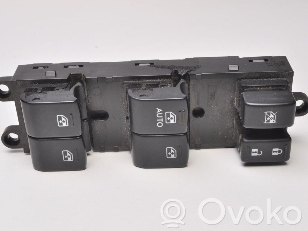 Subaru Legacy Quarter vent window switch 