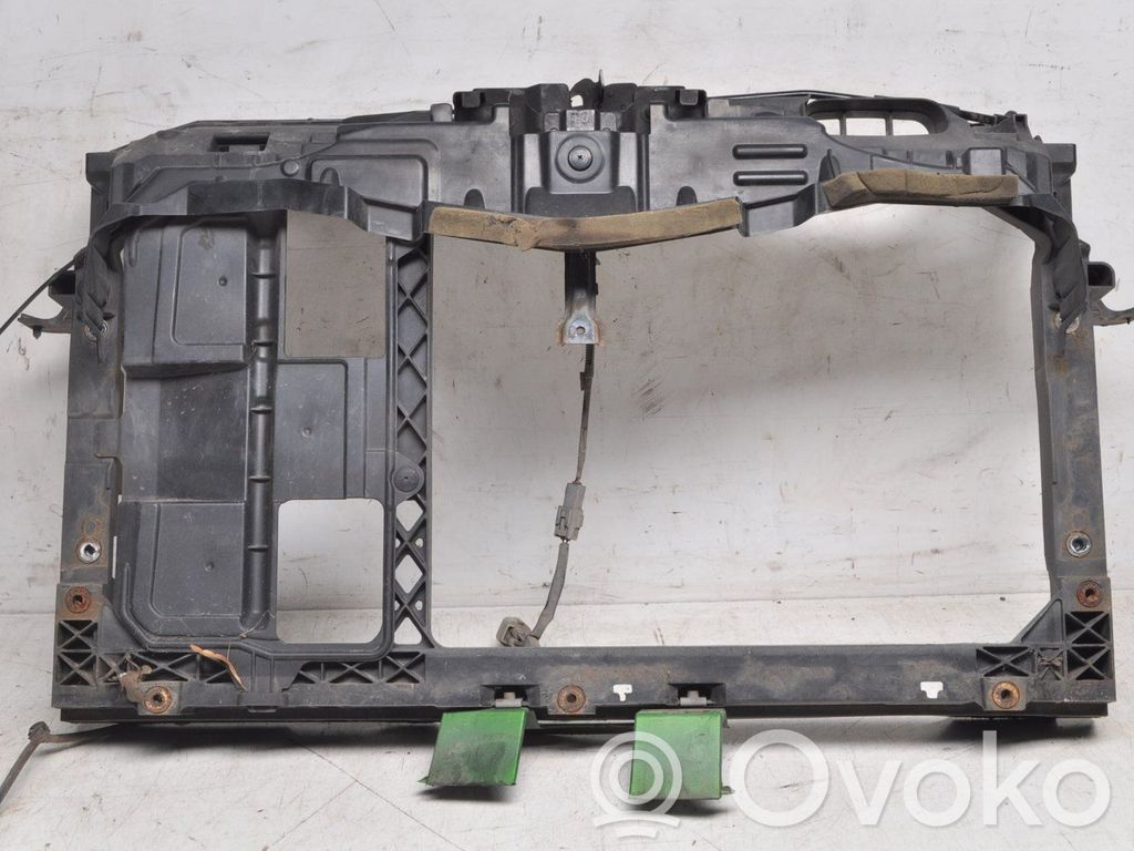 Mazda 2 Radiatorių panelė 